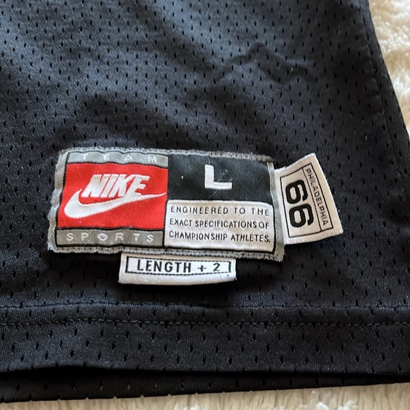 Red/black - Picture 2 of 8